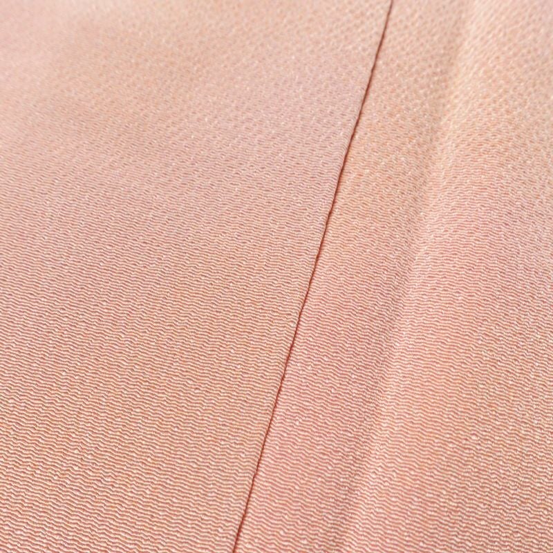 小紋 良品 しつけ糸付き 縮緬 一つ紋付き 正絹 その他の柄 袷仕立て 身丈165cm 裄丈67.5cm リサイクル着物 着物 ぼかし 入学式 七五三 お宮参り フォーマル シンプル ピンク_画像9