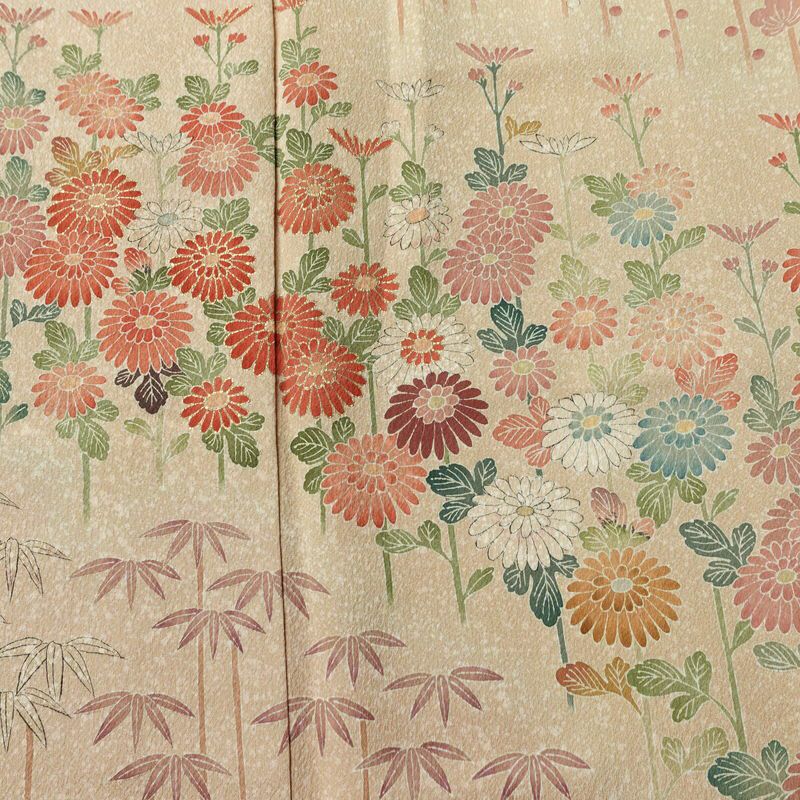 訪問着 良品 落款入り 縮緬 正絹 花柄 袷仕立て 身丈159.5cm 裄丈63cm リサイクル着物 着物 共八掛 金彩 パーティー フォーマル ベージュ_画像6