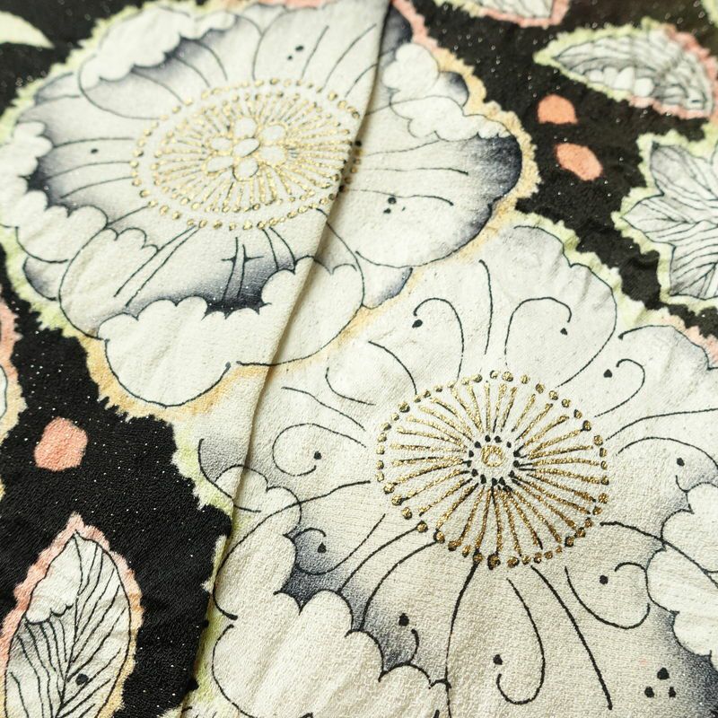 振袖 良品 落款入り 絞り 正絹 花柄 袷仕立て 身丈160cm 裄丈66cm リサイクル着物 着物 金彩 成人式 二十歳 二十歳の集い フォーマル 黄・黄土色_画像10