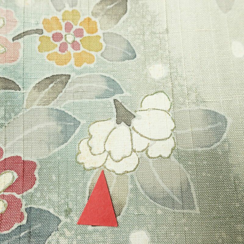 付け下げ 落款入り しつけ糸付き 一つ紋付き 正絹 花柄 袷仕立て 身丈162cm 裄丈63cm リサイクル着物 着物 洒落 紬地 ベージュ_画像7