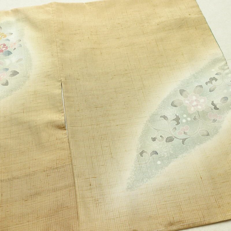 付け下げ 落款入り しつけ糸付き 一つ紋付き 正絹 花柄 袷仕立て 身丈162cm 裄丈63cm リサイクル着物 着物 洒落 紬地 ベージュ_画像16