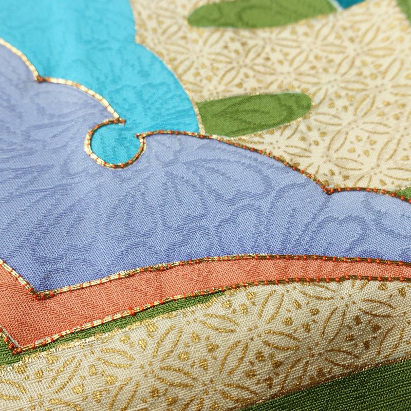 振袖 金駒刺繍 正絹 古典柄 袷仕立て 身丈166cm 裄丈65.5cm リサイクル着物 着物 刺繍 共八掛 金彩 成人式 二十歳 二十歳の集い 緑・うぐいす色_画像9