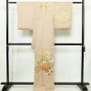 訪問着 良品 金駒刺繍 しつけ糸付き 一つ紋付き 正絹 花柄 袷仕立て 身丈165cm 裄丈66.5cm リサイクル着物 着物 箔 入学式 卒業式 七五三 お宮参り フォーマル ベージュ_画像2