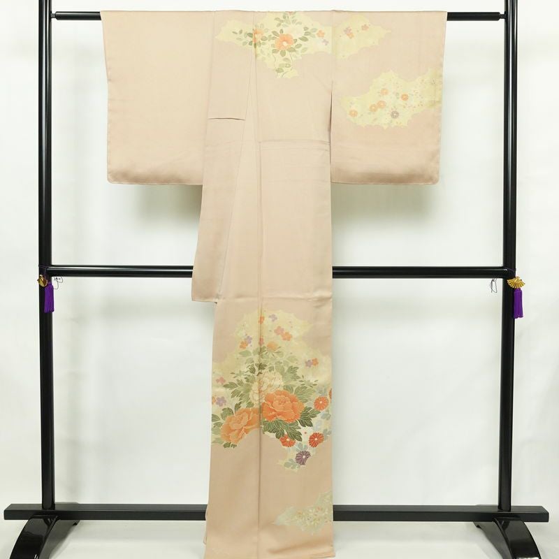 訪問着 良品 金駒刺繍 しつけ糸付き 一つ紋付き 正絹 花柄 袷仕立て 身丈165cm 裄丈66.5cm リサイクル着物 着物 箔 入学式 卒業式 七五三 お宮参り フォーマル ベージュ_画像2