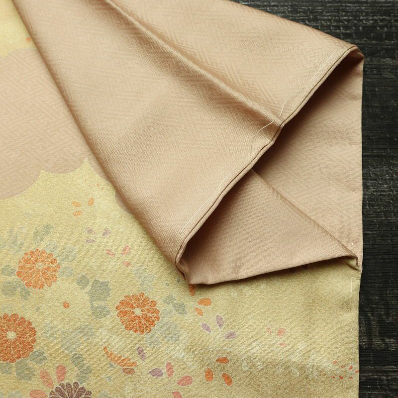訪問着 良品 金駒刺繍 しつけ糸付き 一つ紋付き 正絹 花柄 袷仕立て 身丈165cm 裄丈66.5cm リサイクル着物 着物 箔 入学式 卒業式 七五三 お宮参り フォーマル ベージュ_画像15