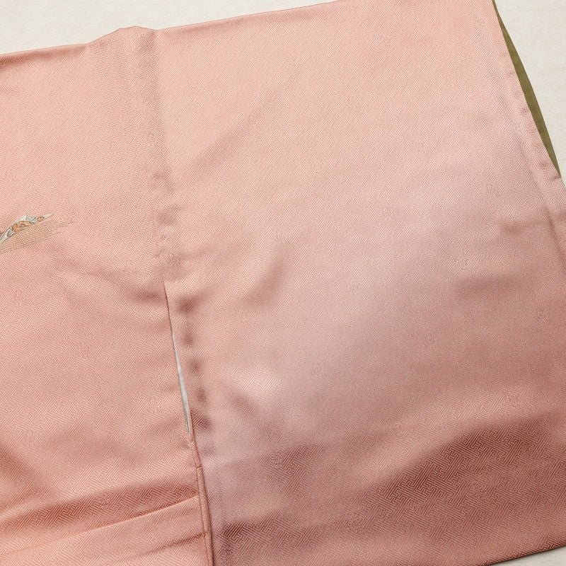 付け下げ 一つ紋付き 正絹 古典柄 袷仕立て 身丈162cm 裄丈67cm リサイクル着物 着物 刺繍 金彩 入学式 卒業式 七五三 お宮参り フォーマル ピンク_画像14