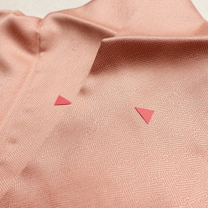 付け下げ 一つ紋付き 正絹 古典柄 袷仕立て 身丈162cm 裄丈67cm リサイクル着物 着物 刺繍 金彩 入学式 卒業式 七五三 お宮参り フォーマル ピンク_画像17