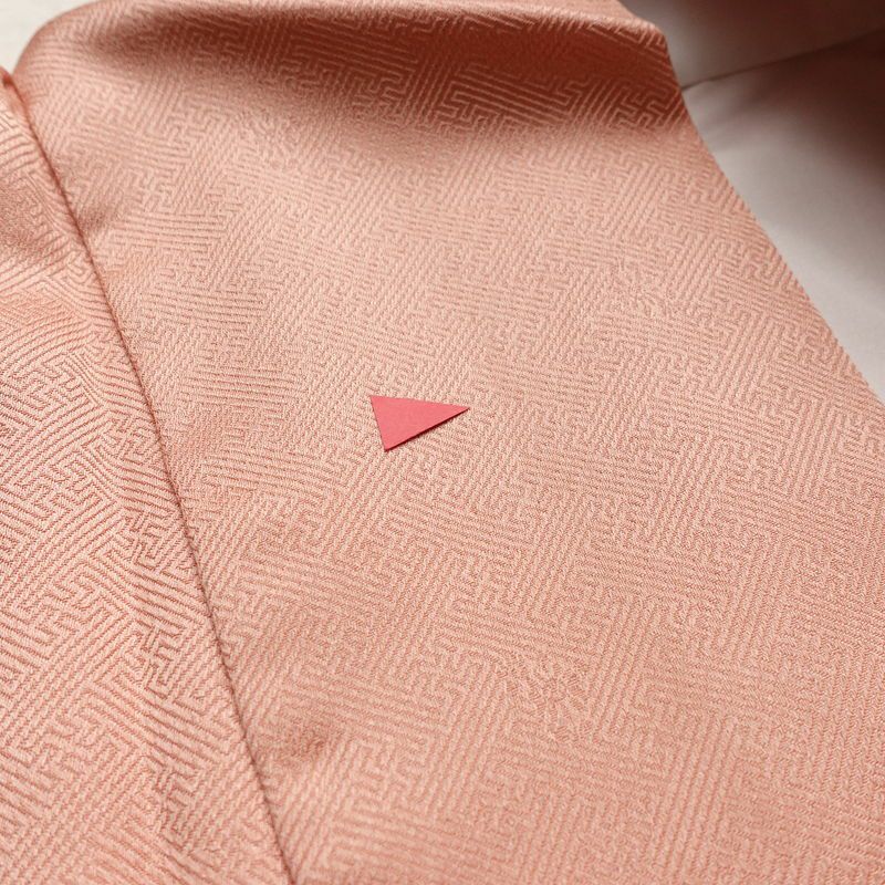 付け下げ 一つ紋付き 正絹 古典柄 袷仕立て 身丈162cm 裄丈67cm リサイクル着物 着物 刺繍 金彩 入学式 卒業式 七五三 お宮参り フォーマル ピンク_画像18