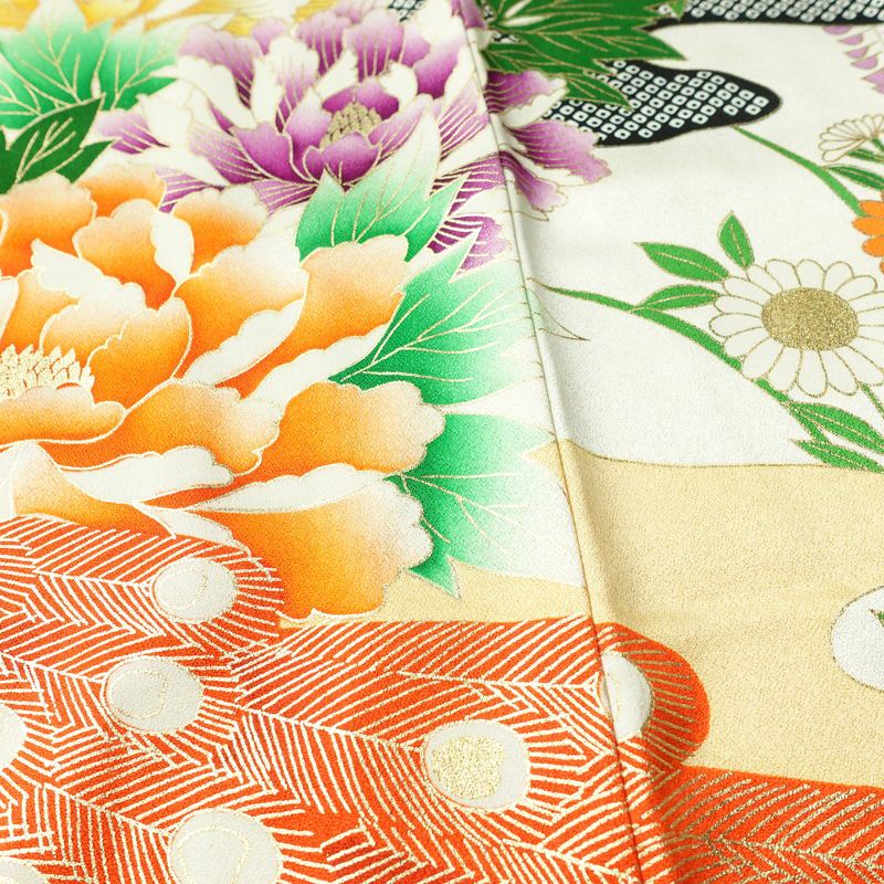 振袖 金駒刺繍 正絹 古典柄 袷仕立て 身丈160cm 裄丈66cm リサイクル着物 着物 孔雀 刺繍 箔 白_画像11