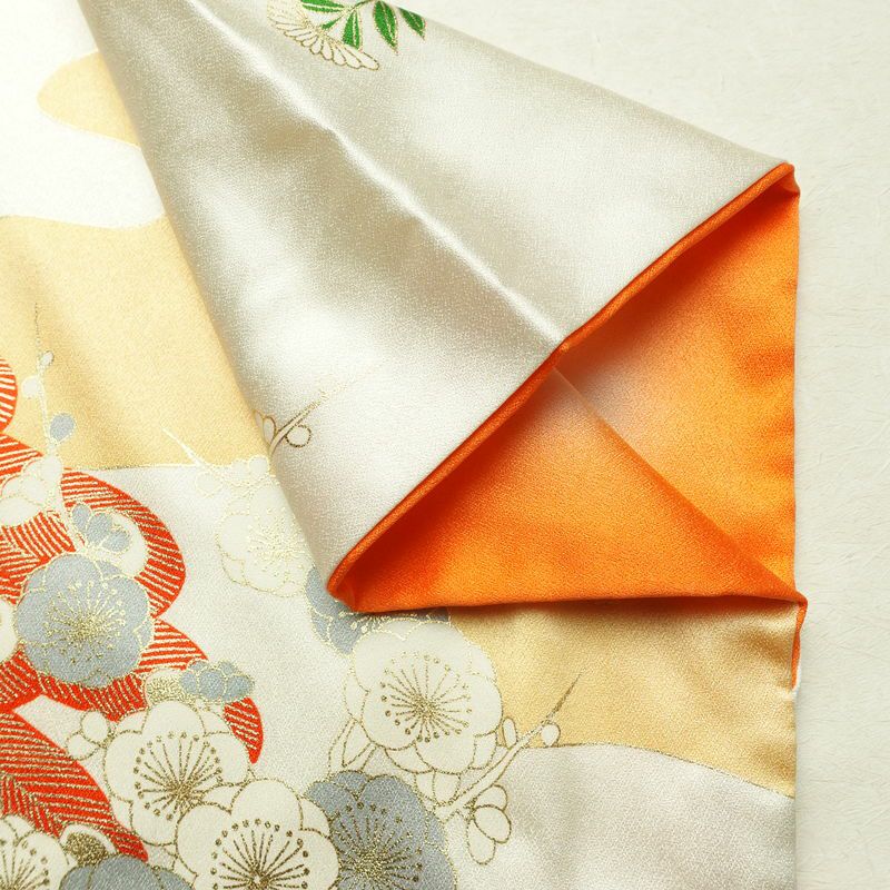 振袖 金駒刺繍 正絹 古典柄 袷仕立て 身丈160cm 裄丈66cm リサイクル着物 着物 孔雀 刺繍 箔 白_画像15