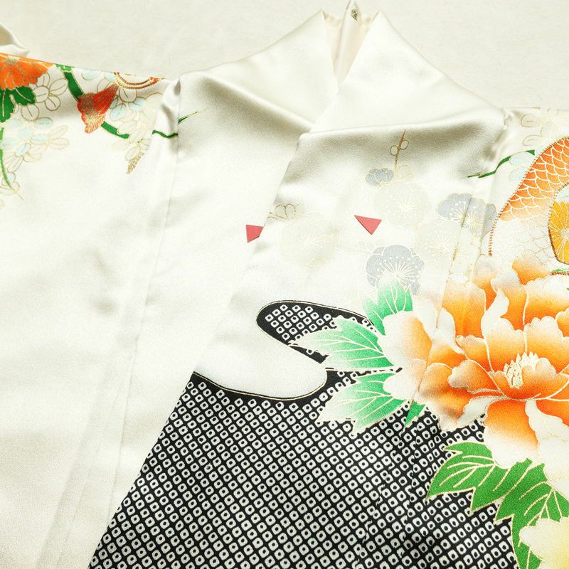 振袖 金駒刺繍 正絹 古典柄 袷仕立て 身丈160cm 裄丈66cm リサイクル着物 着物 孔雀 刺繍 箔 白_画像16