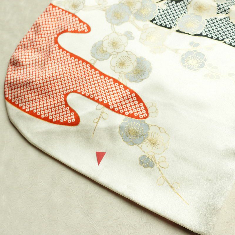 振袖 金駒刺繍 正絹 古典柄 袷仕立て 身丈160cm 裄丈66cm リサイクル着物 着物 孔雀 刺繍 箔 白_画像19