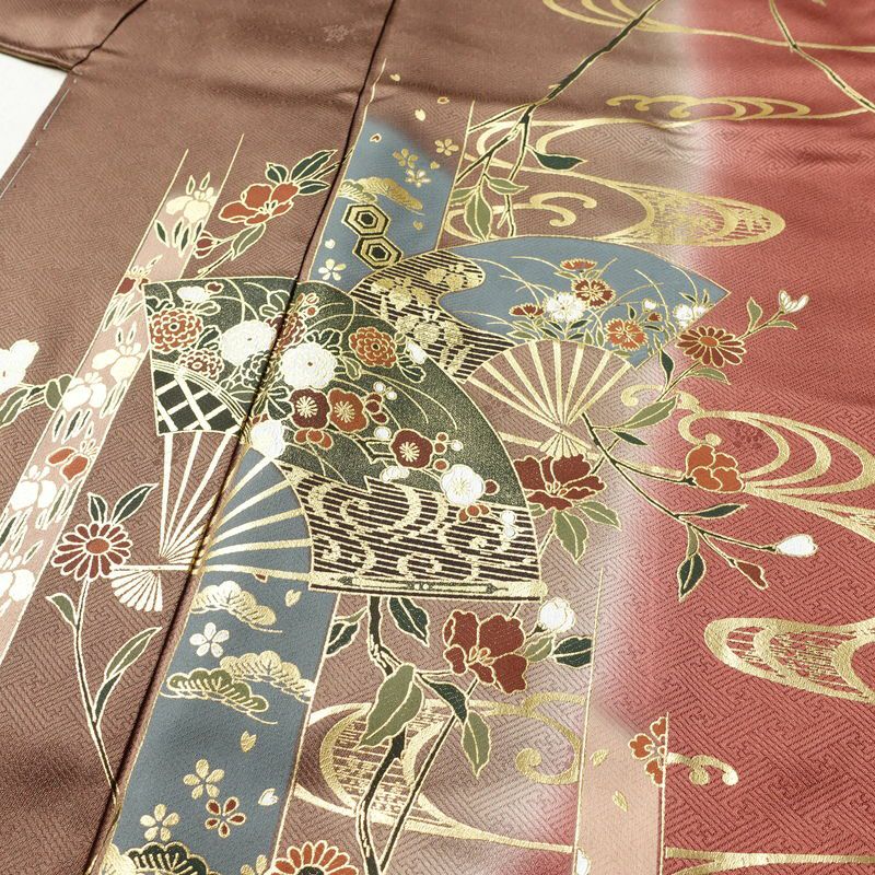 訪問着 しつけ糸付き 綸子 正絹 古典柄 袷仕立て 身丈156cm 裄丈64.5cm リサイクル着物 着物 箔 入学式 卒業式 結婚式 七五三 お宮参り フォーマル 小豆・エンジ_画像5