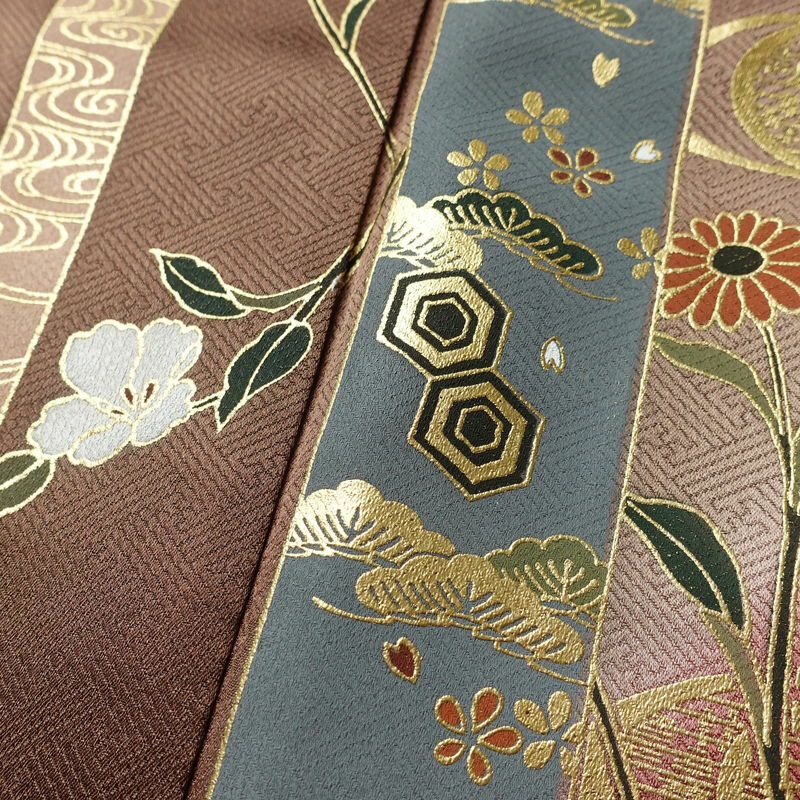 訪問着 しつけ糸付き 綸子 正絹 古典柄 袷仕立て 身丈156cm 裄丈64.5cm リサイクル着物 着物 箔 入学式 卒業式 結婚式 七五三 お宮参り フォーマル 小豆・エンジ_画像10