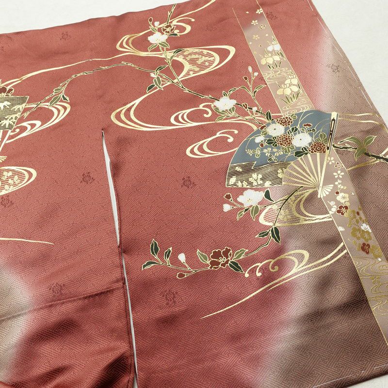 訪問着 しつけ糸付き 綸子 正絹 古典柄 袷仕立て 身丈156cm 裄丈64.5cm リサイクル着物 着物 箔 入学式 卒業式 結婚式 七五三 お宮参り フォーマル 小豆・エンジ_画像15