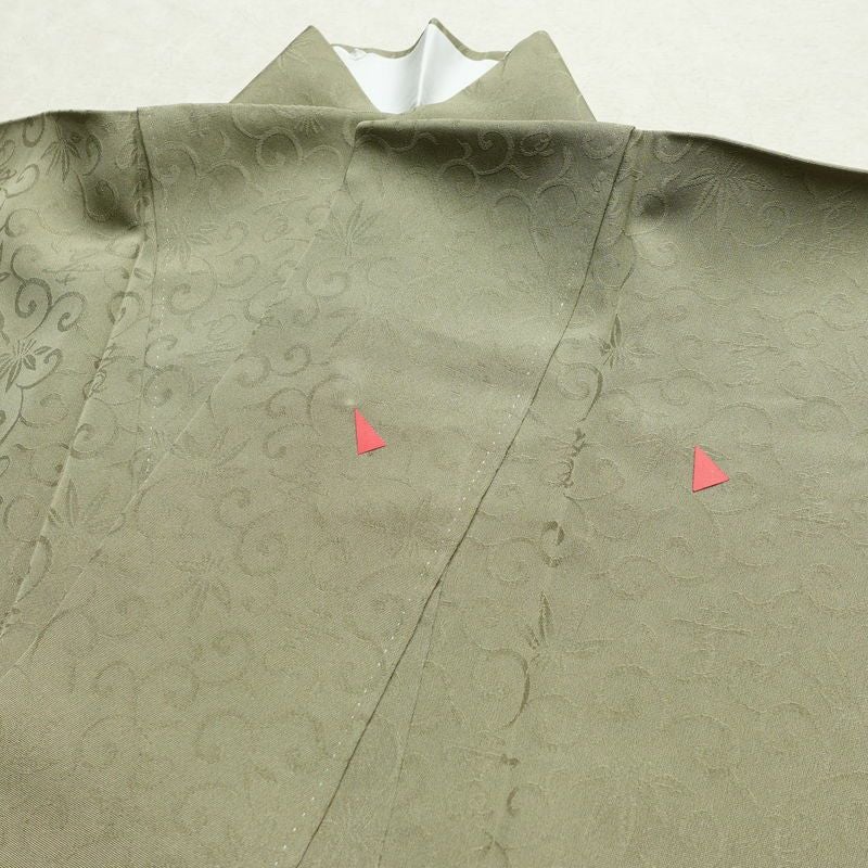色留袖 落款入り 金駒刺繍 正絹 流水・波柄 袷仕立て 身丈166cm 裄丈69cm リサイクル着物 一部しつけ糸付き 着物 共八掛 フォーマル 緑・うぐいす色_画像17