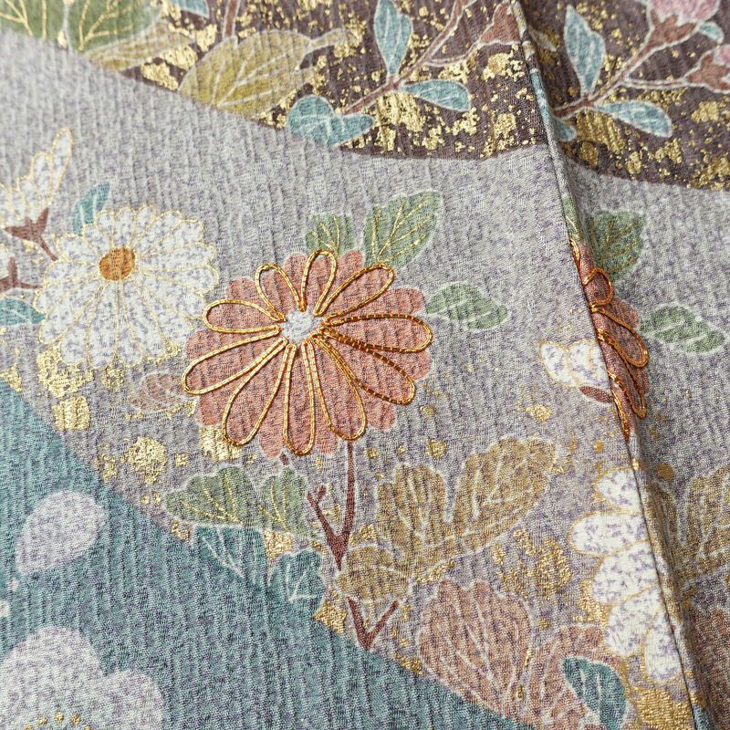 訪問着 良品 金駒刺繍 正絹 花柄 袷仕立て 身丈165.5cm 裄丈69cm リサイクル着物 一部しつけ糸付き 着物 箔 入学式 卒業式 結婚式 七五三 パーティー お宮参り フォーマル 菊 くすみブルー くすみパープル 多色使い_画像13