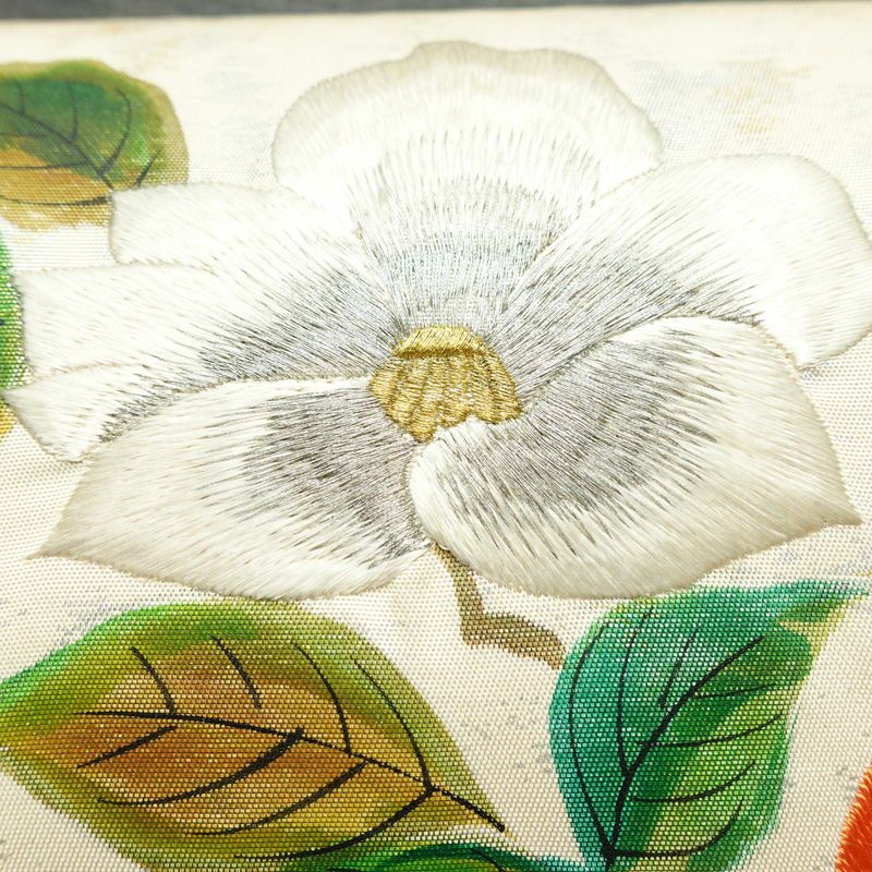 名古屋帯 太鼓柄 正絹 花柄 名古屋仕立て なごや帯 リサイクル帯 帯 刺繍 箔 椿 白_画像4