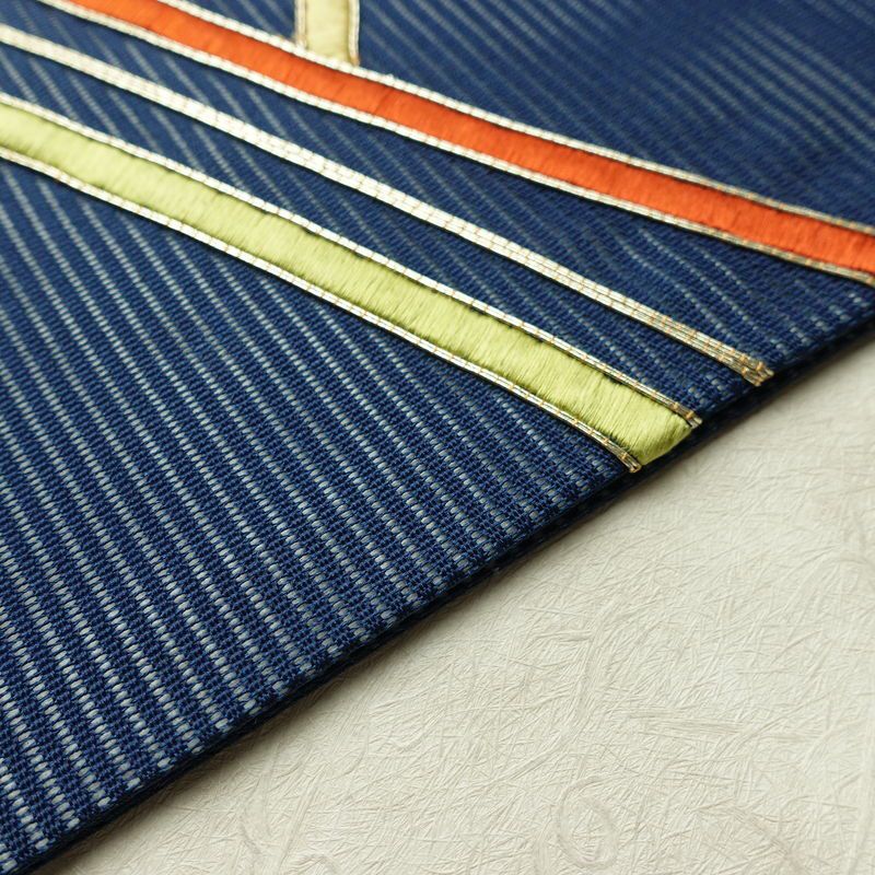 名古屋帯 太鼓柄 良品 夏用 金駒刺繍 正絹 幾何学柄・抽象柄 名古屋仕立て なごや帯 リサイクル帯 帯 刺繍 青・紺_画像12