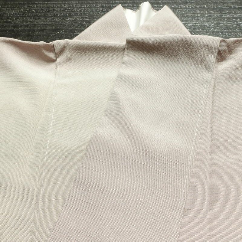 付け下げ 良品 民芸意裳紬 落款入り しつけ糸付き 正絹 流水・波柄 袷仕立て 身丈163.5cm 裄丈68.5cm リサイクル着物 着物 シンプル ピンク_画像17