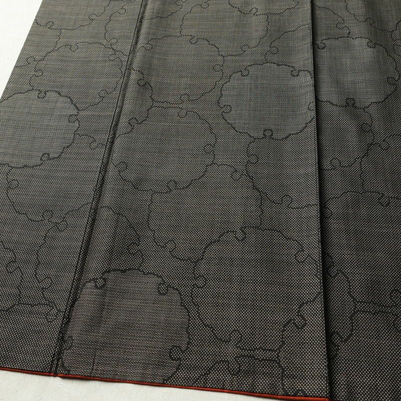 大島紬 良品 純泥染 証紙あり 正絹 古典柄 袷仕立て 身丈154cm 裄丈63cm リサイクル着物 着物 モダン 茶_画像4