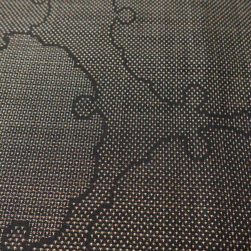 大島紬 良品 純泥染 証紙あり 正絹 古典柄 袷仕立て 身丈154cm 裄丈63cm リサイクル着物 着物 モダン 茶_画像9