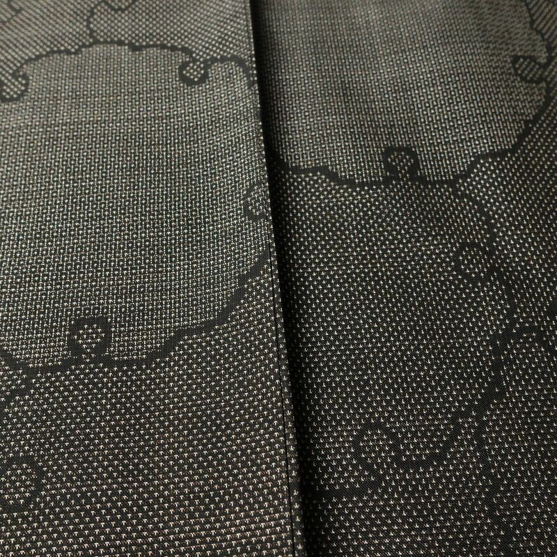 大島紬 良品 純泥染 証紙あり 正絹 古典柄 袷仕立て 身丈154cm 裄丈63cm リサイクル着物 着物 モダン 茶_画像11