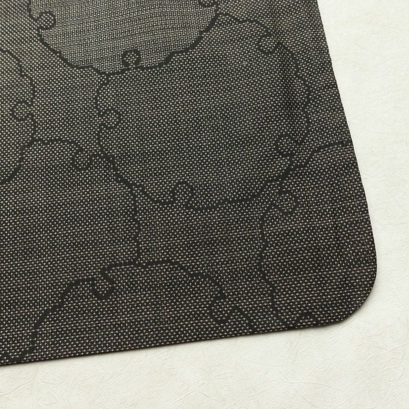 大島紬 良品 純泥染 証紙あり 正絹 古典柄 袷仕立て 身丈154cm 裄丈63cm リサイクル着物 着物 モダン 茶_画像15