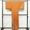 付け下げ 正絹 幾何学柄・抽象柄 袷仕立て 身丈158.5cm 裄丈66cm リサイクル着物 着物 刺繍 金彩 フォーマル 茶_画像2