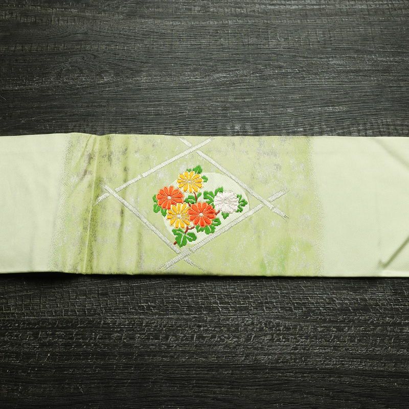 名古屋帯 太鼓柄 良品 しつけ糸付き 正絹 花柄 名古屋仕立て なごや帯 リサイクル帯 帯 箔 シンプル 緑・うぐいす色_画像15