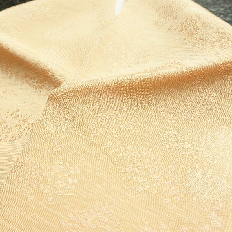 色無地 美品 しつけ糸付き 一つ紋付き 正絹 木の葉・植物柄 袷仕立て 身丈161.5cm 裄丈65.5cm リサイクル着物 着物 入学式 卒業式 お茶会 七五三 お宮参り フォーマル 上品 淡オレンジ 橙_画像18