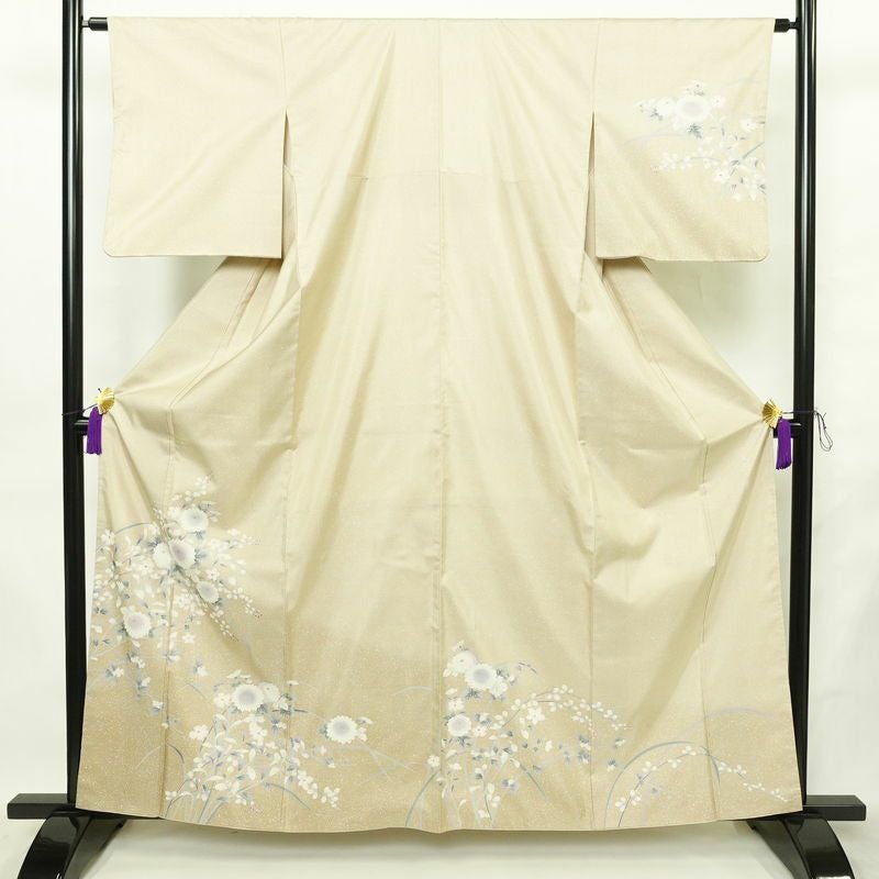 付け下げ 良品 大島紬地 美光 勉 落款入り 正絹 花柄 袷仕立て 身丈161cm 裄丈63.5cm リサイクル着物 たたき染め 着物 入学式 卒業式 七五三 お宮参り フォーマル ベージュ_画像1