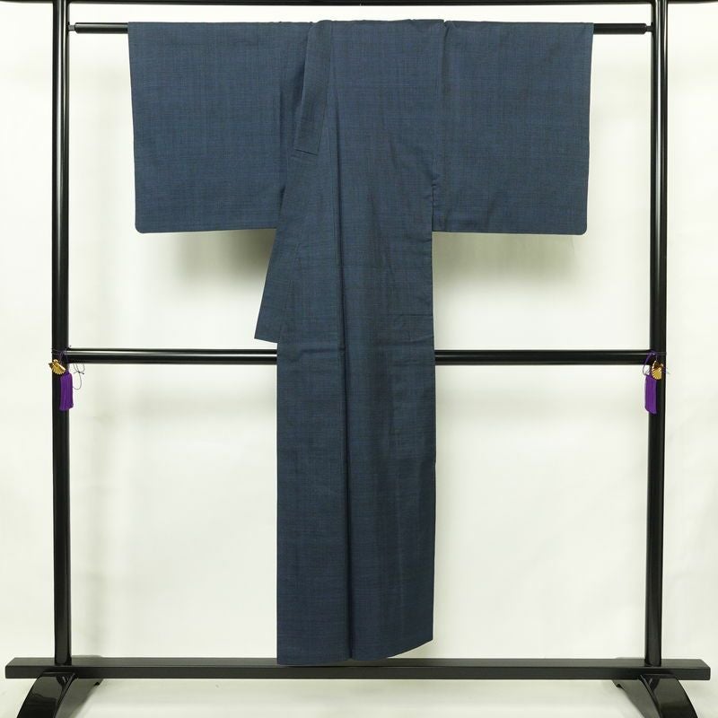 男性用 着物 良品 正絹 亀甲柄 袷仕立て 身丈146.5cm 裄丈70cm リサイクル着物 着物 青・紺_画像2