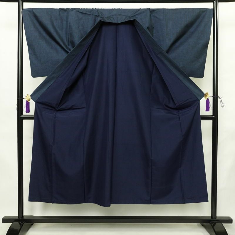 男性用 着物 良品 正絹 亀甲柄 袷仕立て 身丈146.5cm 裄丈70cm リサイクル着物 着物 青・紺_画像3