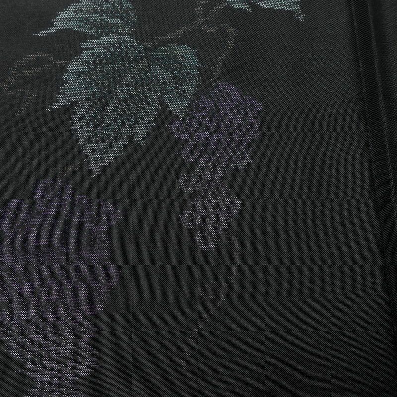 大島紬 良品 証紙あり しつけ糸付き 正絹 木の葉・植物柄 袷仕立て 身丈157cm 裄丈62.5cm リサイクル着物 着物 シンプル 葡萄 洒落 黒_画像7