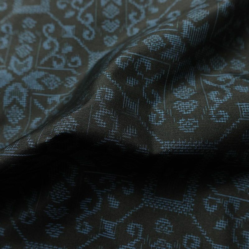 紬 しつけ糸付き 正絹 幾何学柄・抽象柄 袷仕立て 身丈163cm 裄丈64.5cm リサイクル着物 着物 モダン 黒_画像21