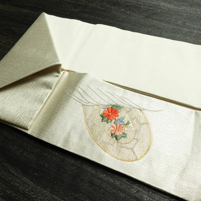 名古屋帯 太鼓柄 美品 金駒刺繍 正絹 古典柄 名古屋仕立て なごや帯 リサイクル帯 帯 刺繍 金彩 金・銀_画像21