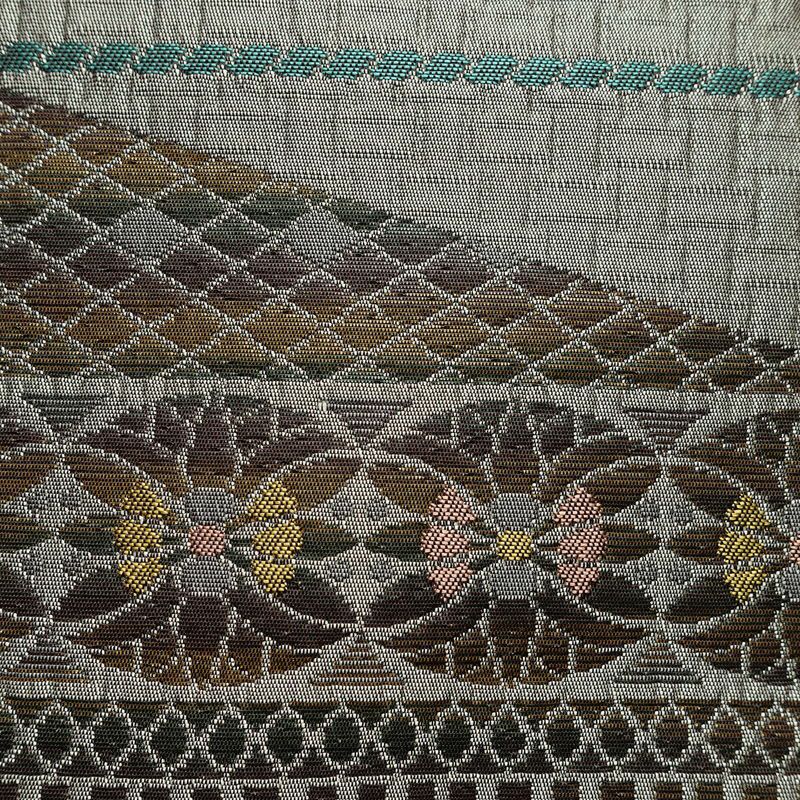 名古屋帯 六通柄 美品 正絹 幾何学柄・抽象柄 通し仕立て なごや帯 リサイクル帯 帯 未使用品 多色使い_画像4