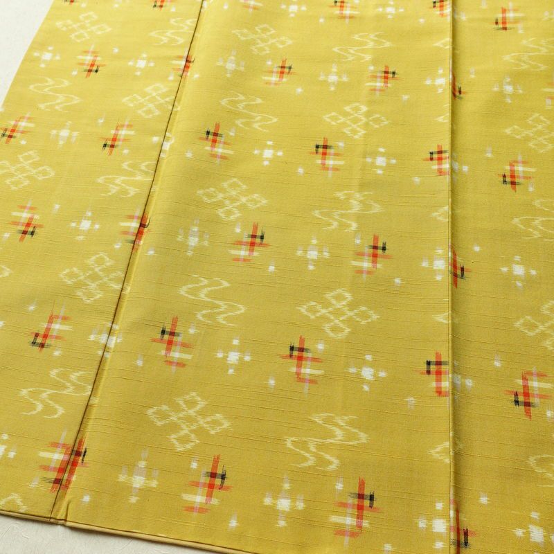 紬 良品 正絹 古典柄 袷仕立て 身丈155.5cm 裄丈63.5cm リサイクル着物 着物 モダン 黄・黄土色_画像4