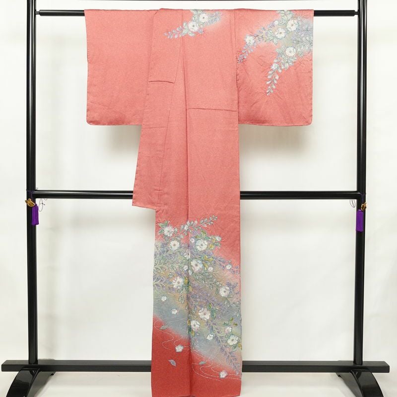 訪問着 良品 一つ紋付き 辻が花 正絹 花柄 袷仕立て 身丈162.5cm 裄丈64cm リサイクル着物 着物 金彩 ピンク_画像2