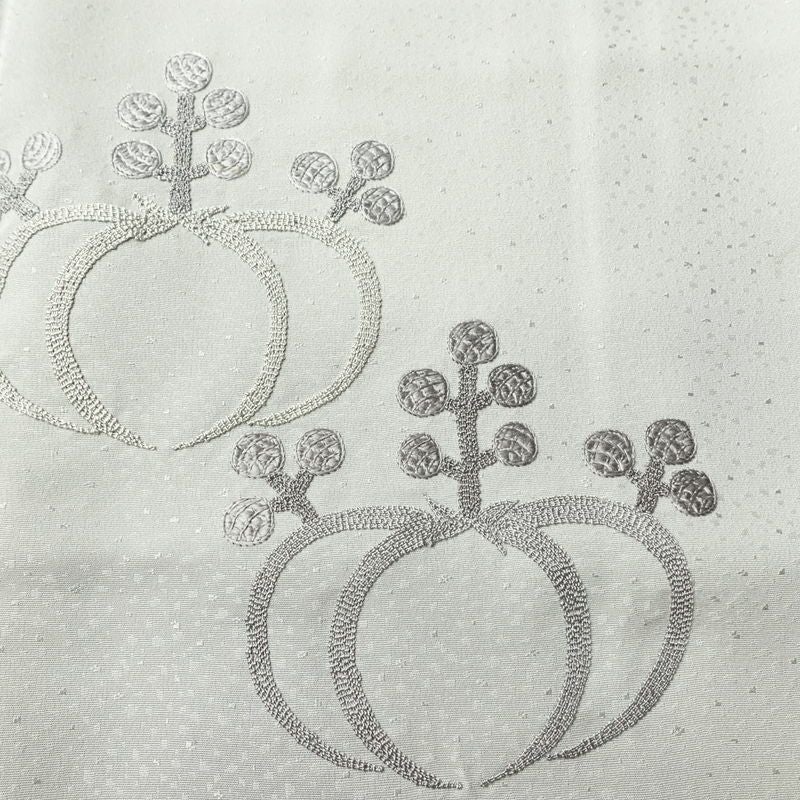 付け下げ 正絹 古典柄 袷仕立て 身丈158cm 裄丈62.5cm リサイクル着物 着物 刺繍 フォーマル グレー_画像7