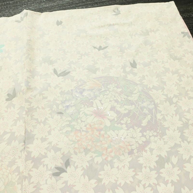 振袖 縮緬 正絹 花柄 銀駒刺繍 袷仕立て 身丈157.5cm 裄丈63cm リサイクル着物 着物 銀彩 成人式 二十歳 二十歳の集い フォーマル 紫・藤色_画像15