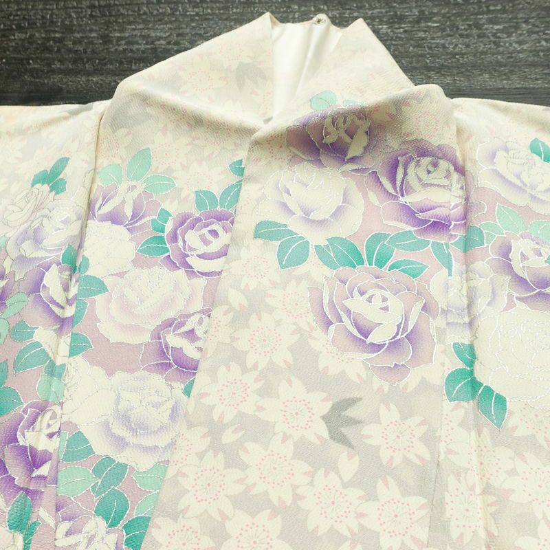 振袖 縮緬 正絹 花柄 銀駒刺繍 袷仕立て 身丈157.5cm 裄丈63cm リサイクル着物 着物 銀彩 成人式 二十歳 二十歳の集い フォーマル 紫・藤色_画像18