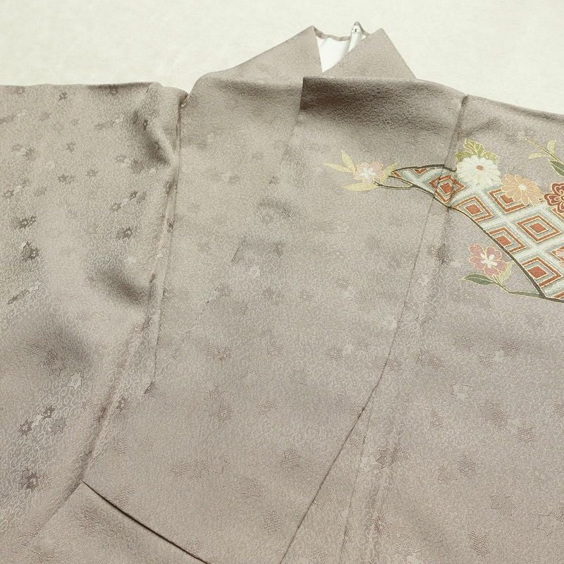 訪問着 一つ紋付き 正絹 古典柄 袷仕立て 身丈162cm 裄丈64cm リサイクル着物 着物 金彩 入学式 卒業式 七五三 お宮参り フォーマル 紫・藤色_画像18