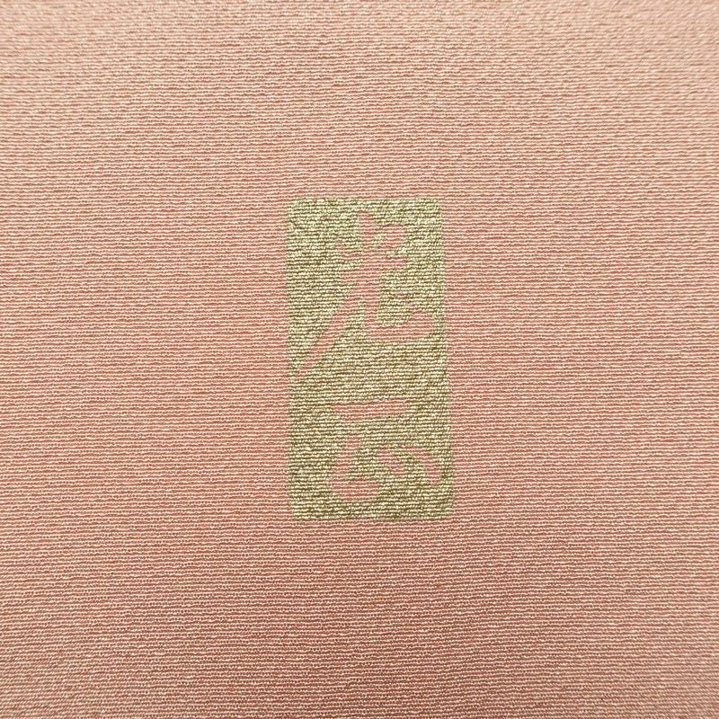 色留袖 良品 和田光正 落款入り 縮緬 一つ紋付き 正絹 花柄 袷仕立て 身丈158cm 裄丈64cm リサイクル着物 着物 箔 共八掛 結婚式 フォーマル 扇面 菊 ピンク_画像13