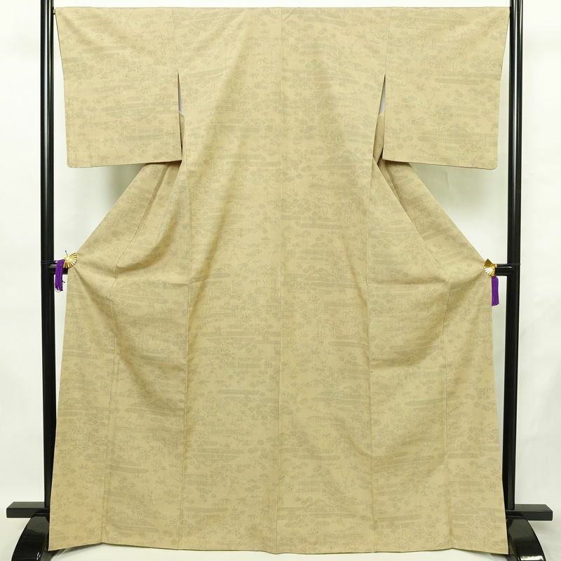 紬 良品 正絹 古典柄 袷仕立て 身丈167.5cm 裄丈66.5cm リサイクル着物 着物 ベージュ_画像1