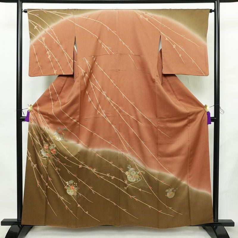 訪問着 良品 綸子 正絹 古典柄 袷仕立て 身丈159cm 裄丈64cm リサイクル着物 着物 刺繍 箔 金彩 入学式 卒業式 七五三 お宮参り フォーマル 菊 茶_画像1