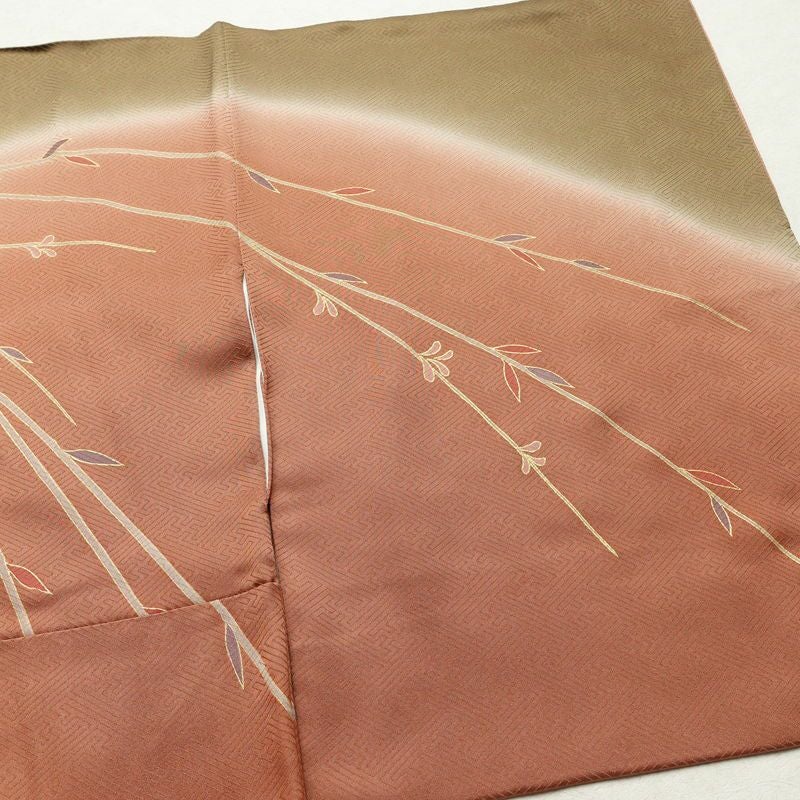 訪問着 良品 綸子 正絹 古典柄 袷仕立て 身丈159cm 裄丈64cm リサイクル着物 着物 刺繍 箔 金彩 入学式 卒業式 七五三 お宮参り フォーマル 菊 茶_画像15