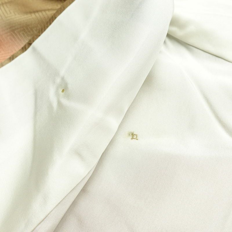 訪問着 良品 綸子 正絹 古典柄 袷仕立て 身丈159cm 裄丈64cm リサイクル着物 着物 刺繍 箔 金彩 入学式 卒業式 七五三 お宮参り フォーマル 菊 茶_画像20