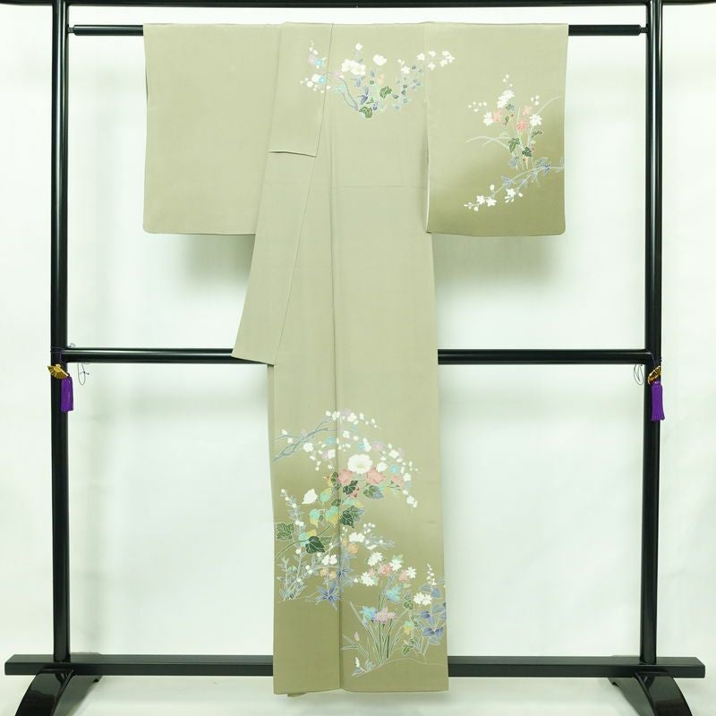 訪問着 良品 落款入り 縮緬 正絹 花柄 袷仕立て 身丈155cm 裄丈63.5cm リサイクル着物 着物 入学式 卒業式 七五三 パーティー お宮参り フォーマル 上品 緑・うぐいす色_画像2